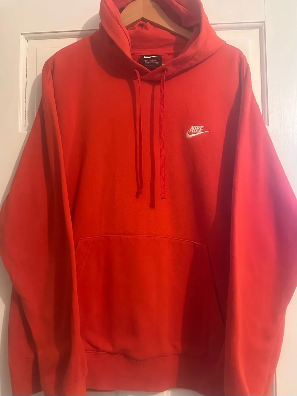 Nike Men's Extra Large Red Hooded Sweatshirt With White Swoosh